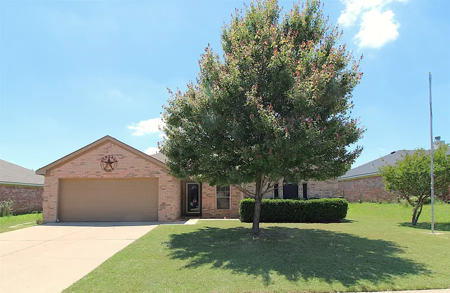 501 Barbara Jean Lane, Burleson, TX 76028 - #2