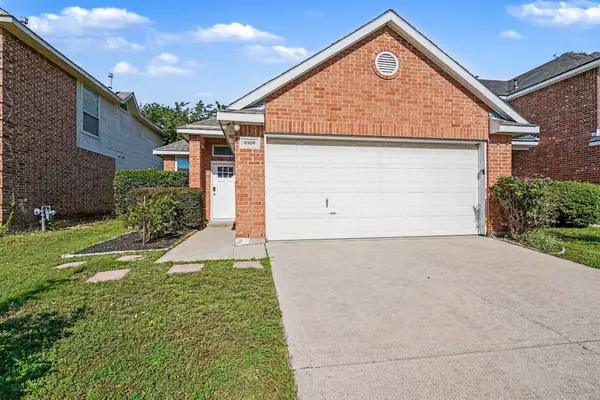 6909 Chaco Trail, Fort Worth, TX 76137