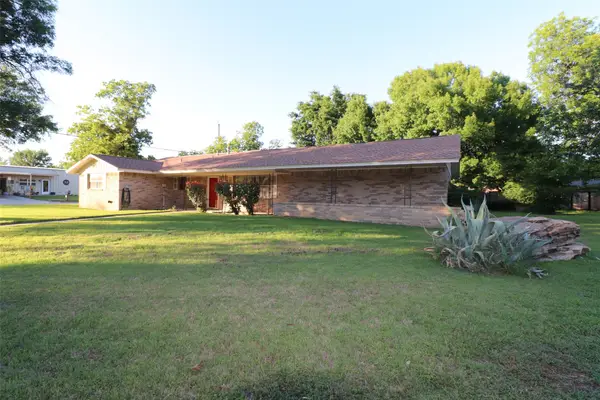 2100 14th Street, Brownwood, TX 76801
