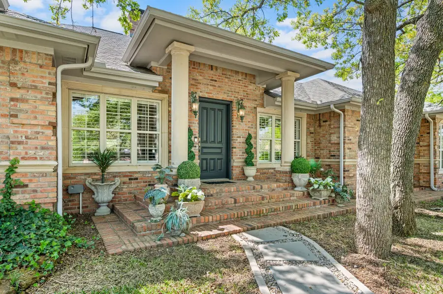 3716 Oakwood Drive, Grapevine, TX 76051 - #3