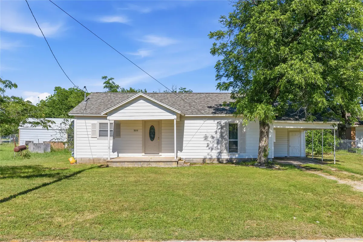 309 S 6th Street, Bangs, TX 76823 - #1