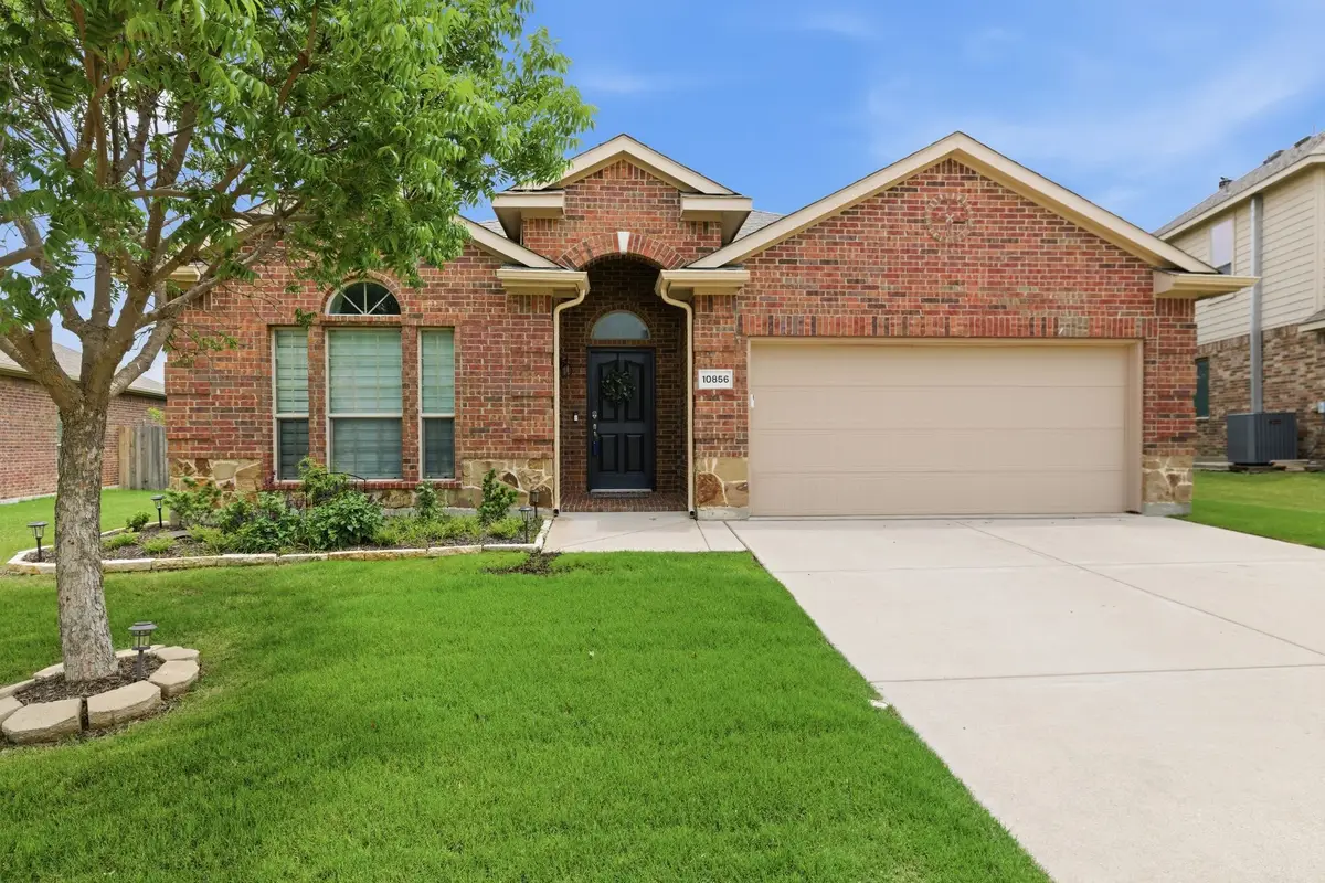 10856 Middleglen Road, Fort Worth, TX 76052 - #1
