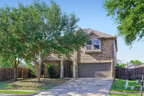 5808 Windy Meadow Lane, Grand Prairie, TX 75052
