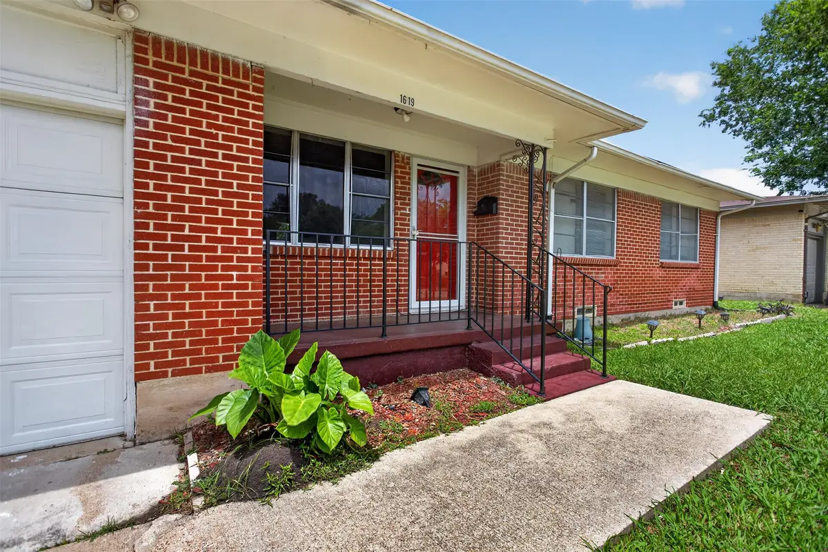 1619 Longview Street, Mesquite, TX 75149 - #1