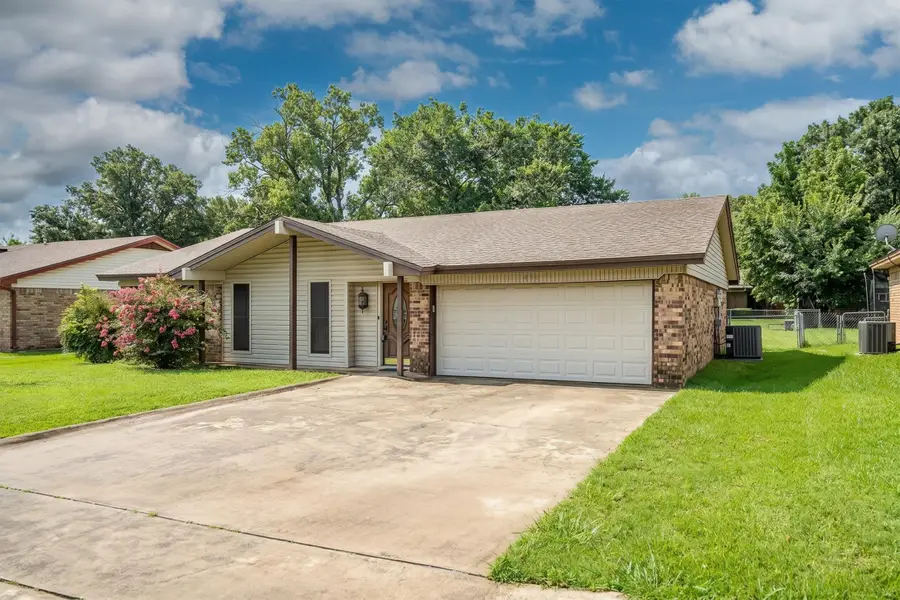 436 E Hill Street, Keller, TX 76248 - #3