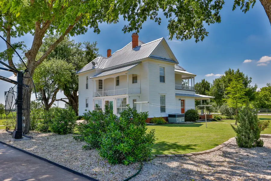 5217 W Fm 922, Valley View, TX 76272 - #2