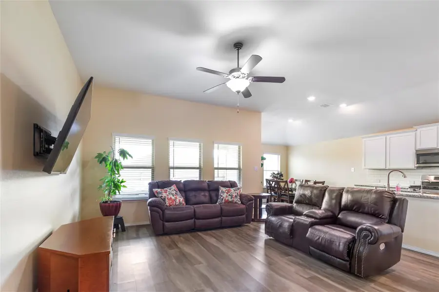 445 Saguaro Drive, Fort Worth, TX 76052 - #3