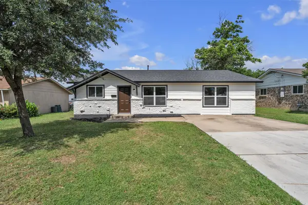 3265 Earle Drive, Haltom City, TX 76117