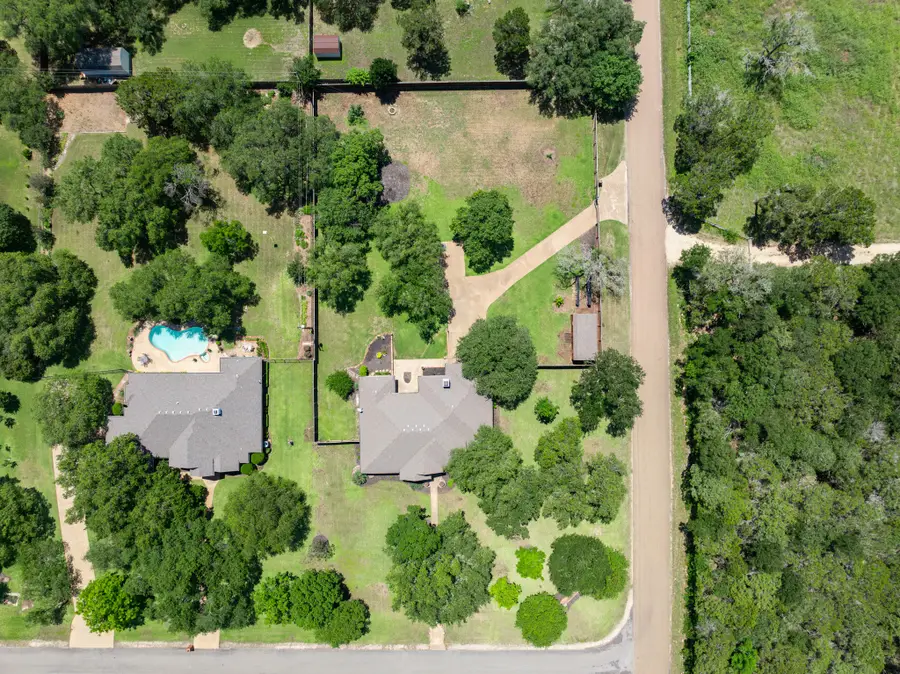 100 Twisted Oak Lane, Crawford, TX 76638 - #3