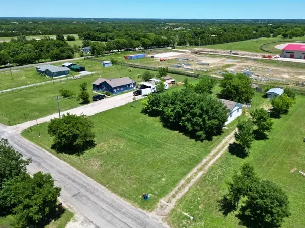 310 Broadway Avenue, Anna, TX 75409