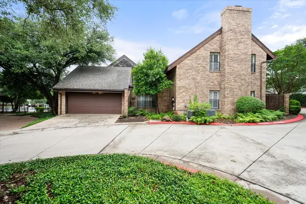 4241 Clear Lake Circle, Fort Worth, TX 76109