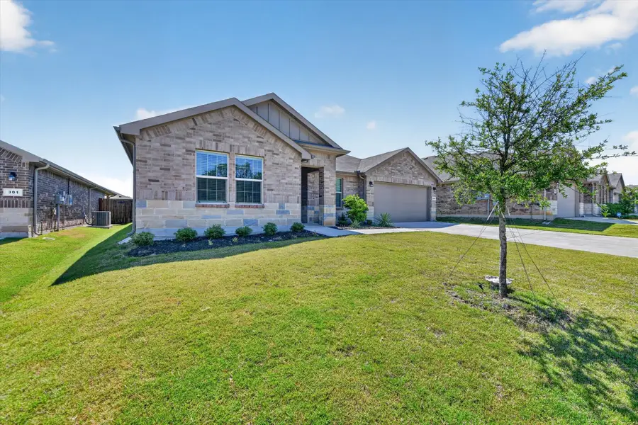 305 Sadie Lane, Burleson, TX 76028 - #3
