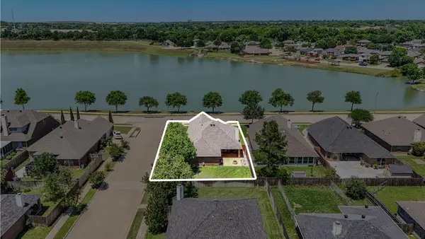 8552 Lake Springs Trail, Fort Worth, TX 76053