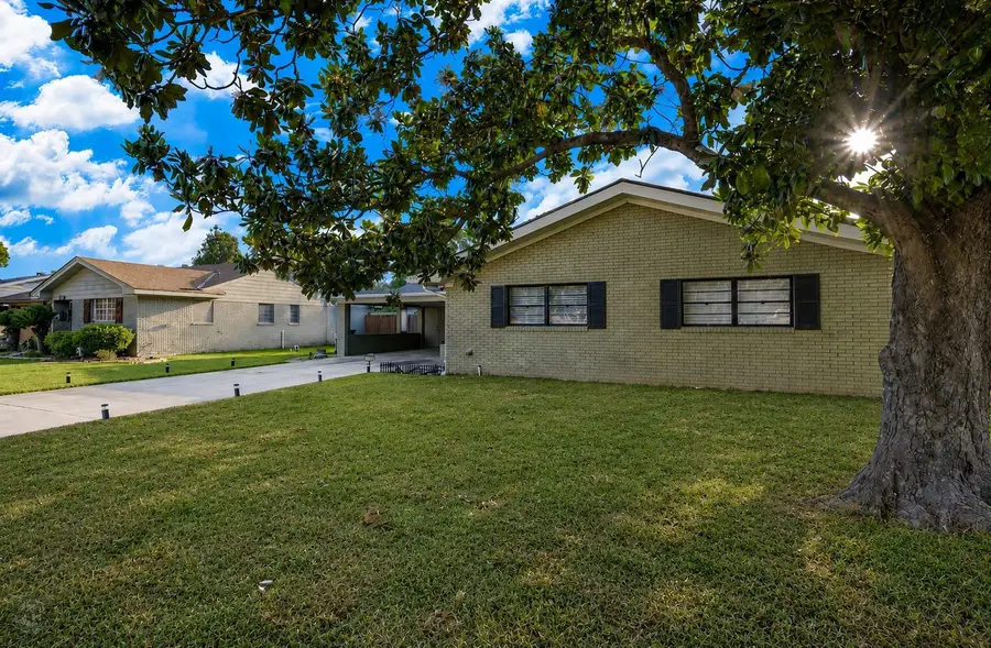 1751 Bayou Drive, Shreveport, LA 71105 - #3