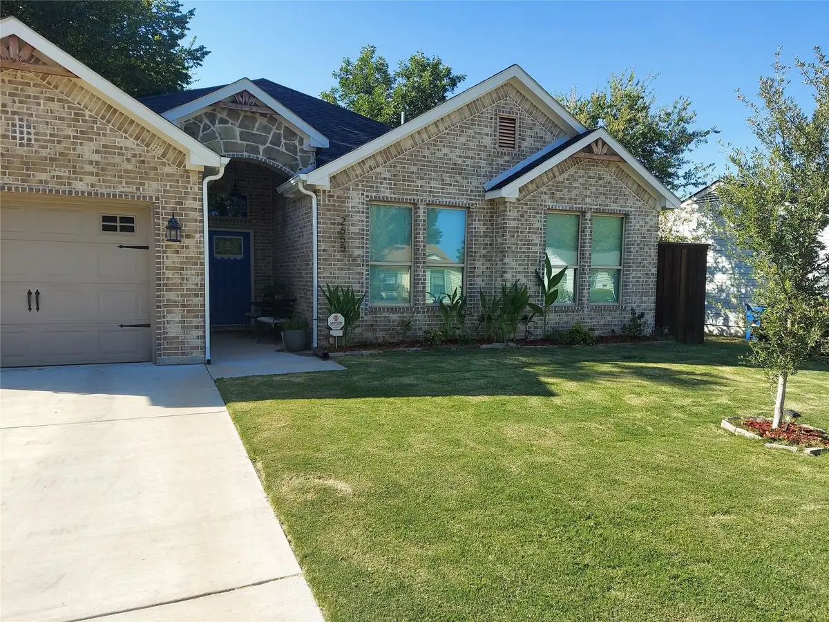 2655 Kathleen Avenue, Dallas, TX 75216 - #1