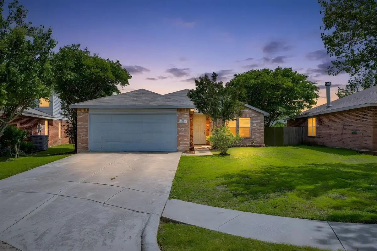 3855 Hunters Point Way, Fort Worth, TX 76123 - #1