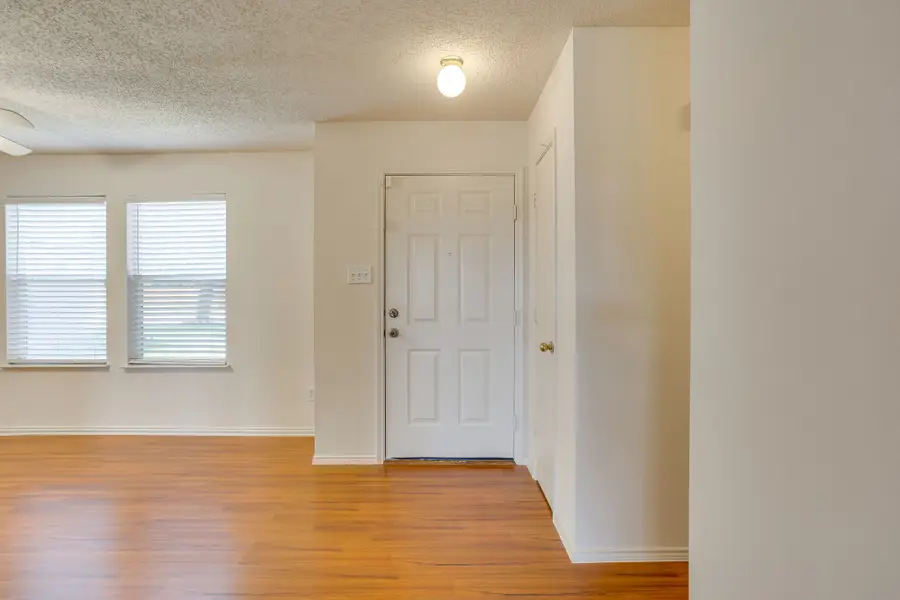 3855 Hunters Point Way, Fort Worth, TX 76123 - #2