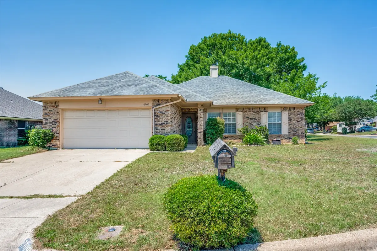 6709 Wayfarer Trail, Fort Worth, TX 76137 - #1