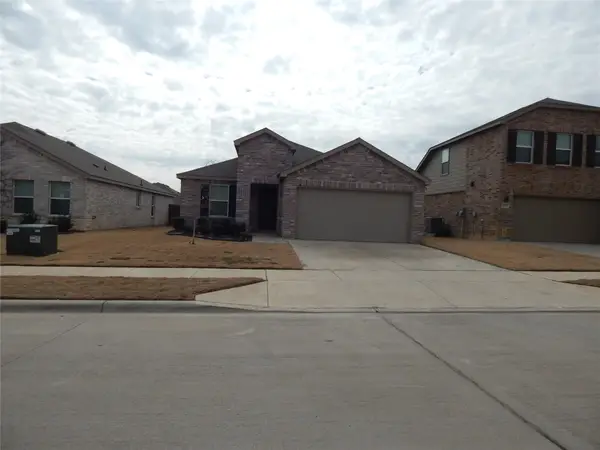 4633 Benham Drive, Fort Worth, TX 76036