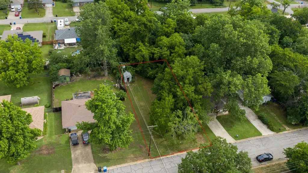 911 Thatcher Street, Denison, TX 75020 - #1