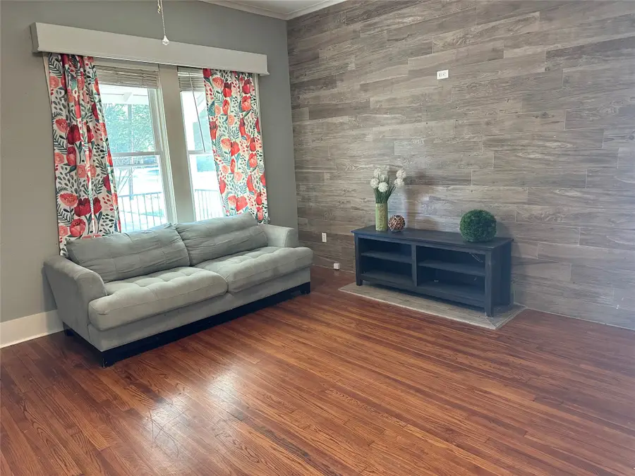 402 5th Street, Benton, LA 71006 - #2