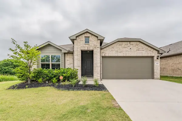 104 Piping Rock Drive, Fort Worth, TX 76131