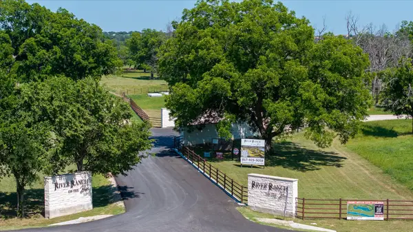 2004 River Ranch Circle, Weatherford, TX 76087