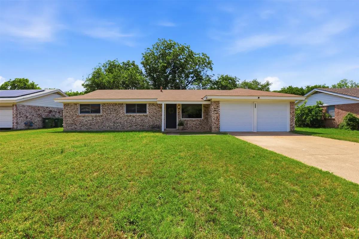 833 Bridle Avenue, White Settlement, TX 76108 - #1
