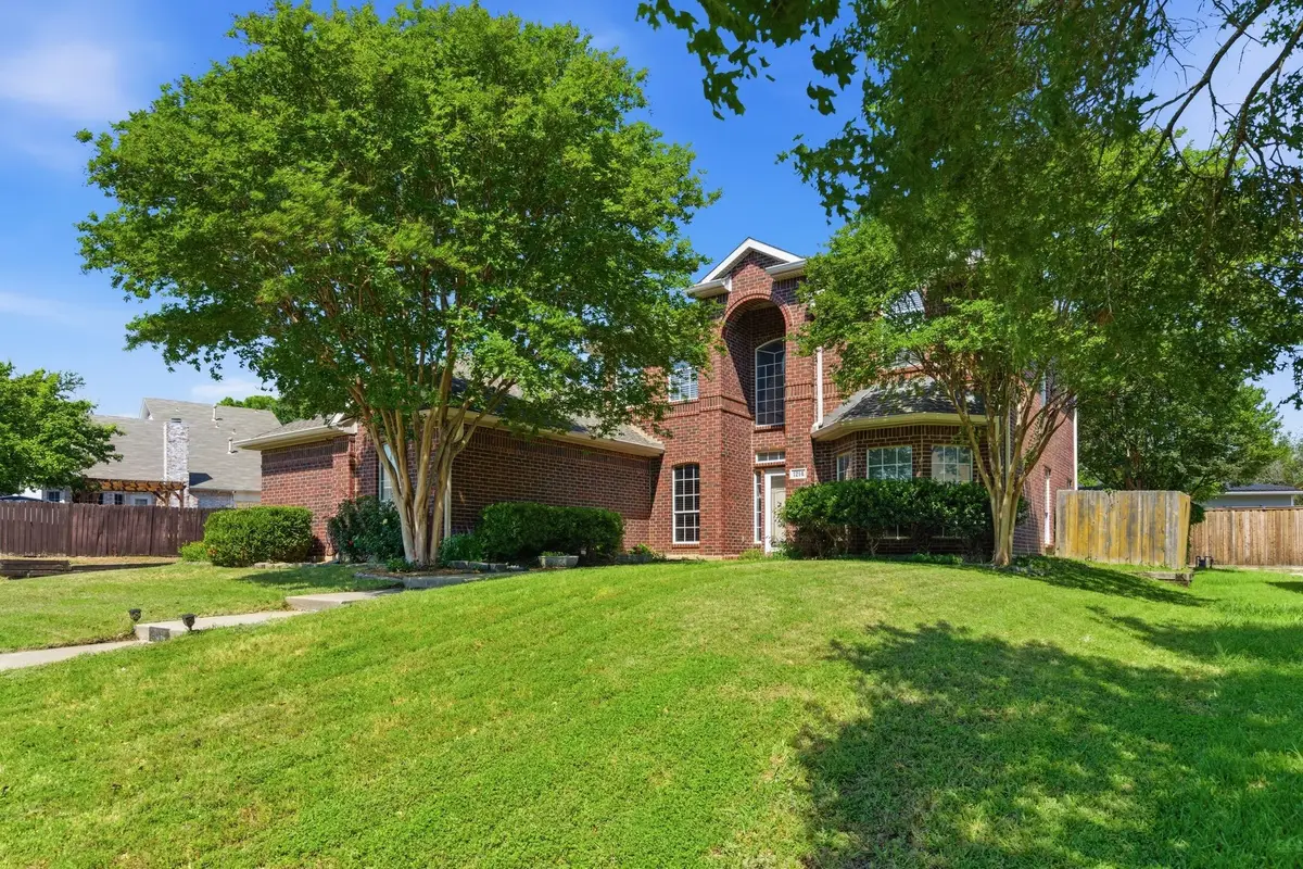 1214 Holly Hill Drive, Grand Prairie, TX 75052 - #1