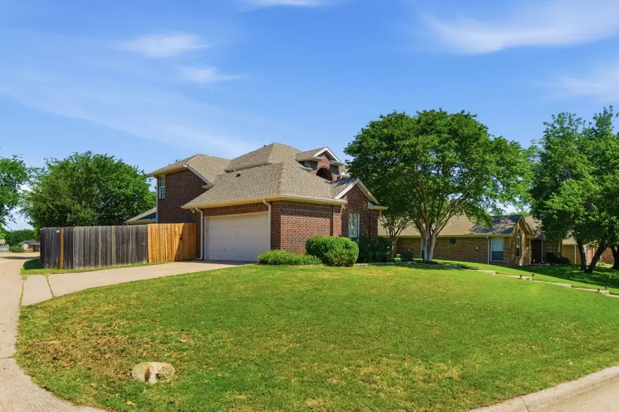 1214 Holly Hill Drive, Grand Prairie, TX 75052 - #2
