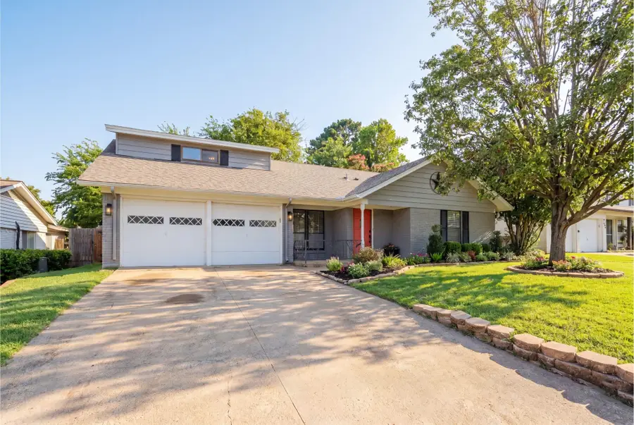 744 Willow Street, Hurst, TX 76053 - #3