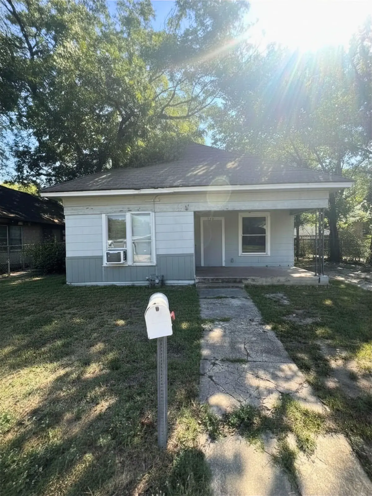 728 Ritchey Street, Gainesville, TX 76240 - #1