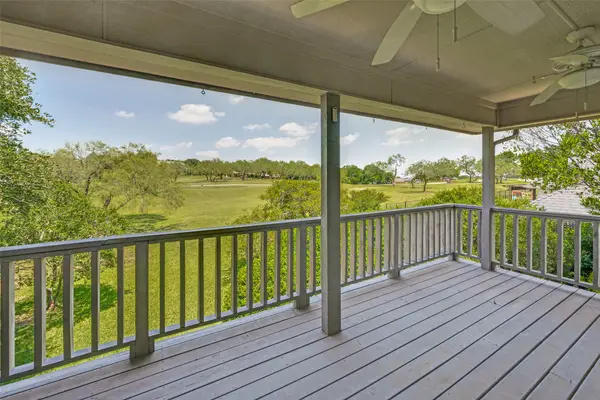 3 Oak Village Court, Trophy Club, TX 76262