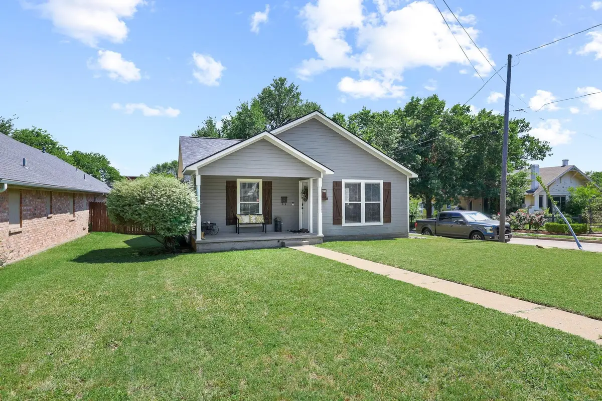 946 W Laurel Street, Sherman, TX 75092 - #1