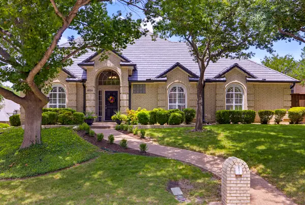 6524 Shoal Creek Road, Fort Worth, TX 76132