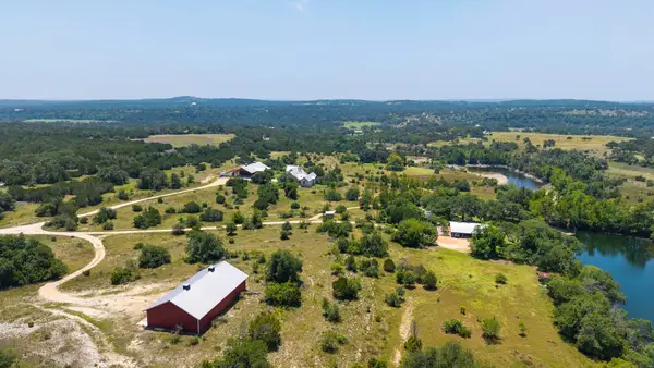 520 Holder Lane, Dripping Springs, TX 78620