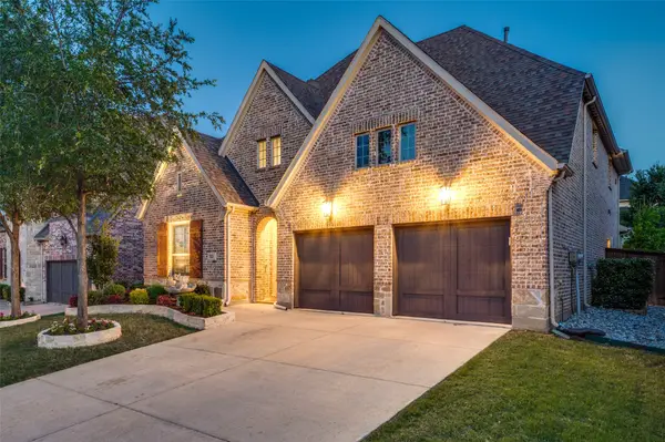 321 Park Hill Lane, Grapevine, TX 76051