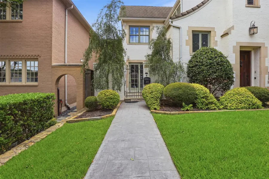 4705 Dexter Avenue, Fort Worth, TX 76107 - #3