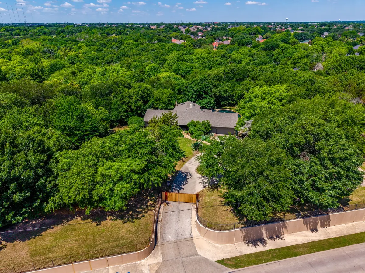 1107 N Cockrell Hill Road, Desoto, TX 75115 - #1