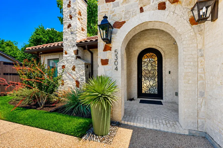 5304 Parkland Avenue, Dallas, TX 75235 - #2