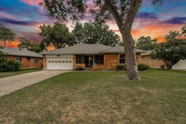 417 Rorary Drive, Richardson, TX 75081