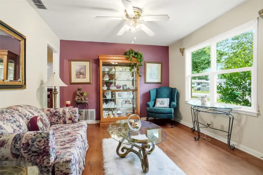3204 Edith Lane, Haltom City, TX 76117 - #3