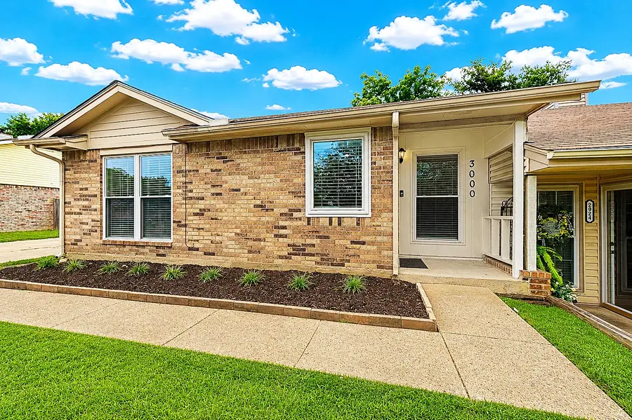 3000 Timothy Lane, Euless, TX 76039 - #3
