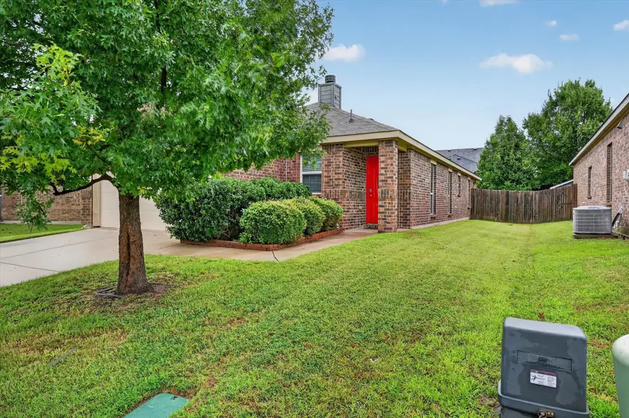 1325 Cheyenne Drive, Aubrey, TX 76227 - #2