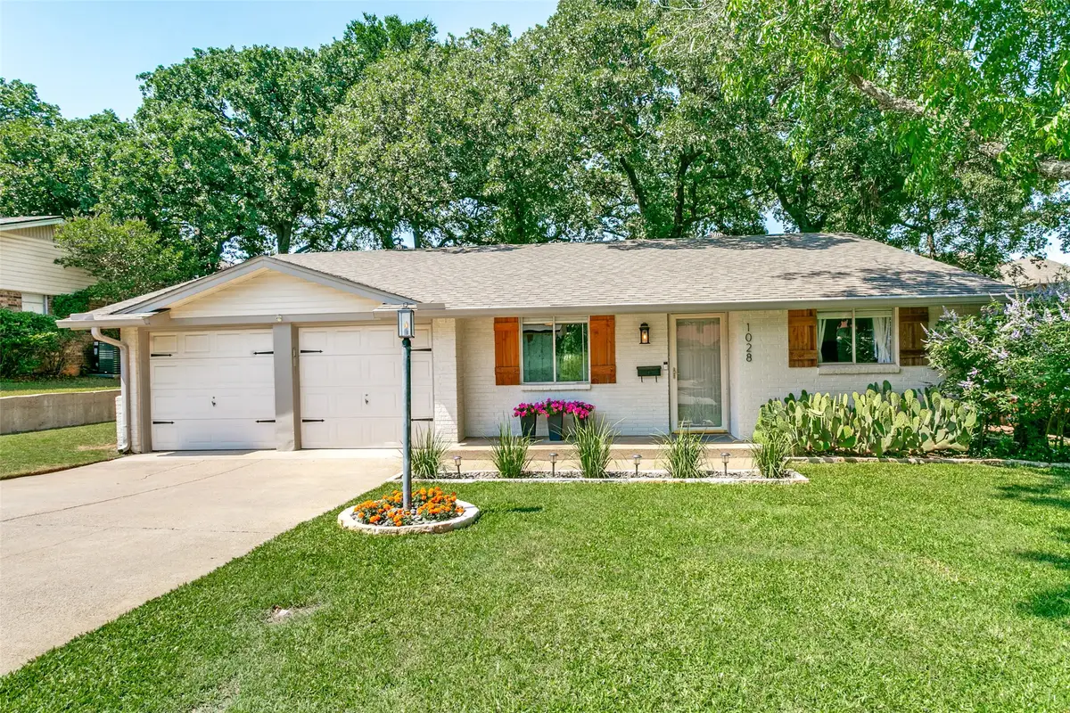 1028 Meadowbrook Drive, Grapevine, TX 76051 - #1