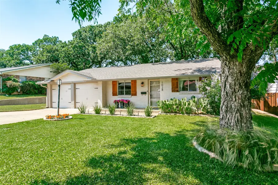 1028 Meadowbrook Drive, Grapevine, TX 76051 - #2