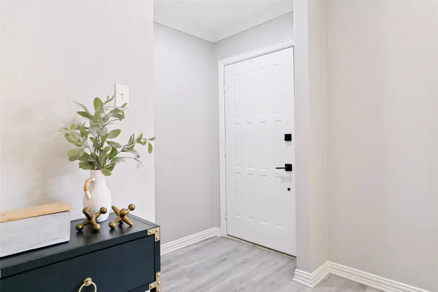 1028 Meadowbrook Drive, Grapevine, TX 76051 - #3