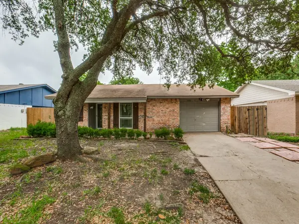1502 Deepwood Drive, Garland, TX 75040
