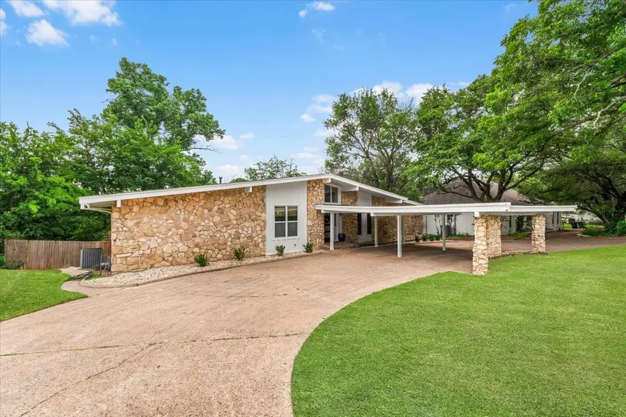 1905 Dakar Road E, Fort Worth, TX 76116 - #2