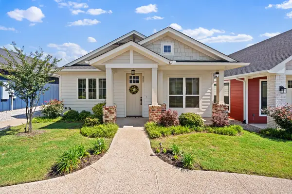 322 Woodside Trail, Waxahachie, TX 75165